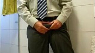 handjob after work - porn video