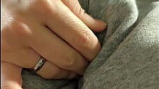 Siririca until she cums in her squirt pants - porn video