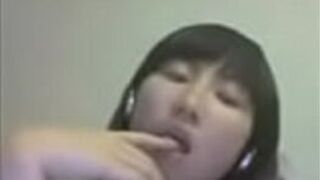 Asian teen on cam - porn video