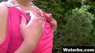 Erotic Gal Taking Piss Explicit Makeout - porn video